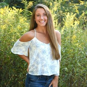 Meet your Posher, Megan